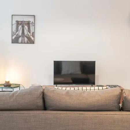 Vakantiehuis Echappee Veloire T3, Clim, Terrasse & Parking