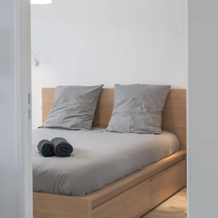 Echappee Veloire T3, Clim, Terrasse & Parking *