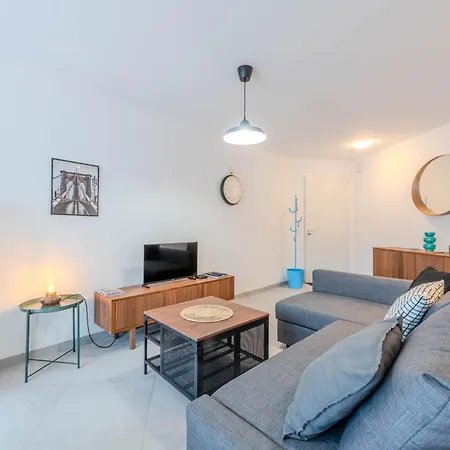 Echappee Veloire T3, Clim, Terrasse & Parking Holiday home Saint-Nizier-sous-Charlieu