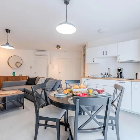 Echappee Veloire T3, Clim, Terrasse & Parking 度假居 Saint-Nizier-sous-Charlieu